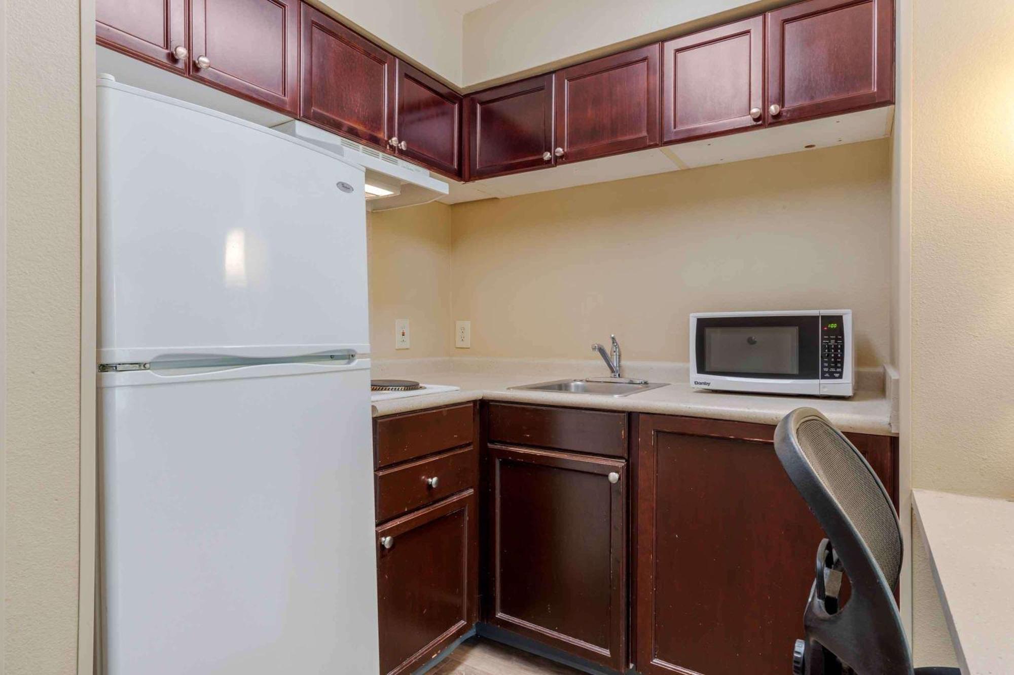 Extended Stay America Suites - Raleigh - Rtp - 4919 Miami Blvd Durham Dış mekan fotoğraf