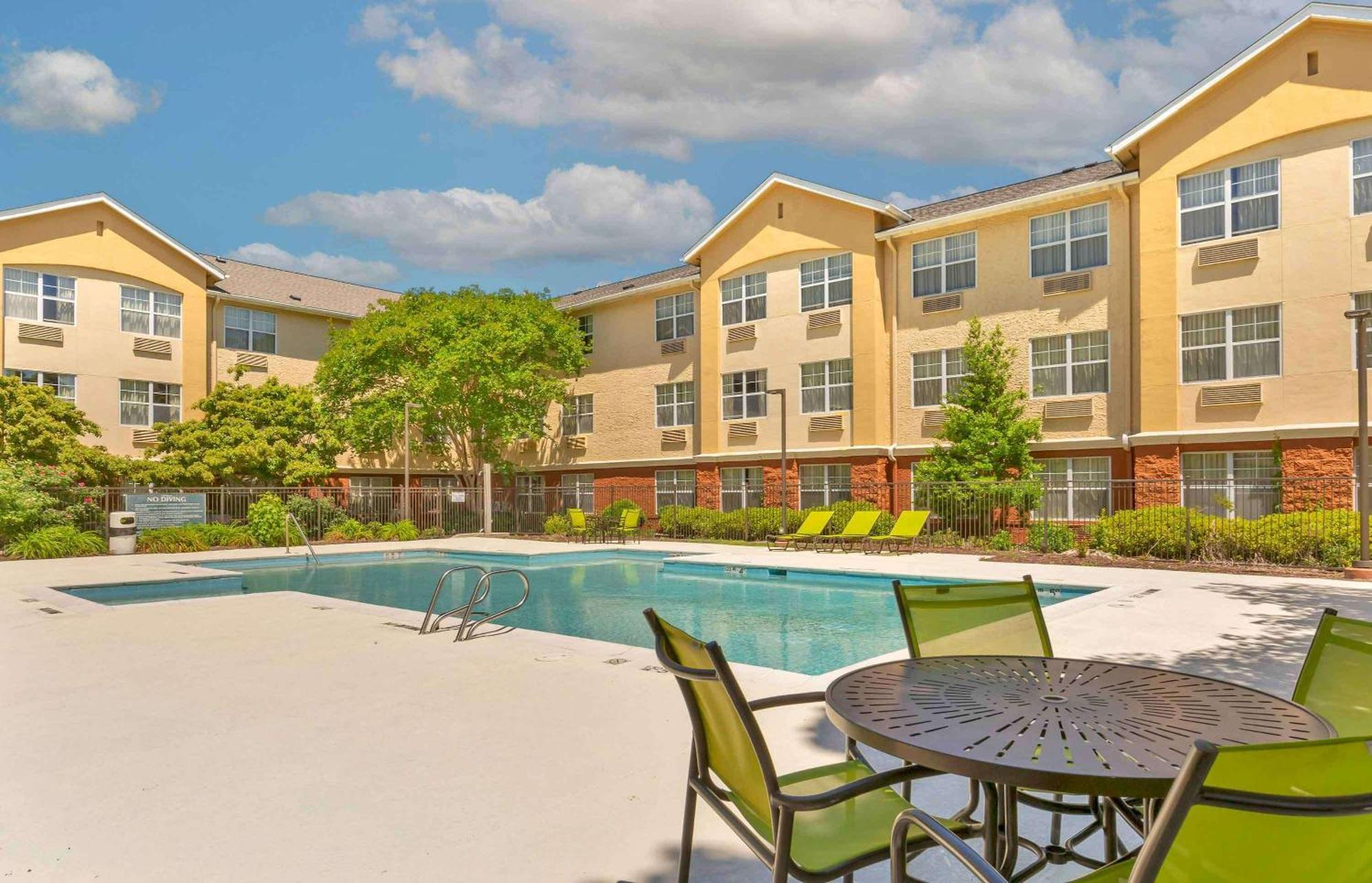Extended Stay America Suites - Raleigh - Rtp - 4919 Miami Blvd Durham Dış mekan fotoğraf
